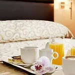 S Hotel 4*