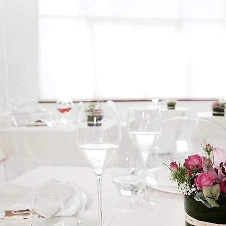 酒店 S 新乔瓦尼提蒂诺