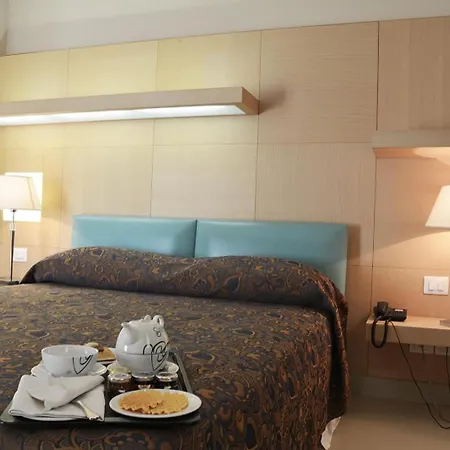 S Hotel 4*