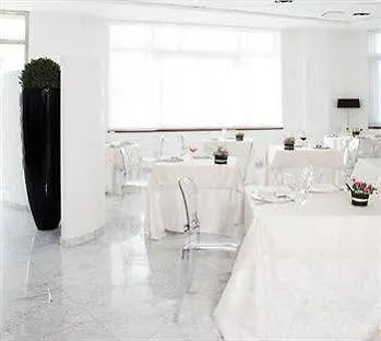 S Hotel 4*